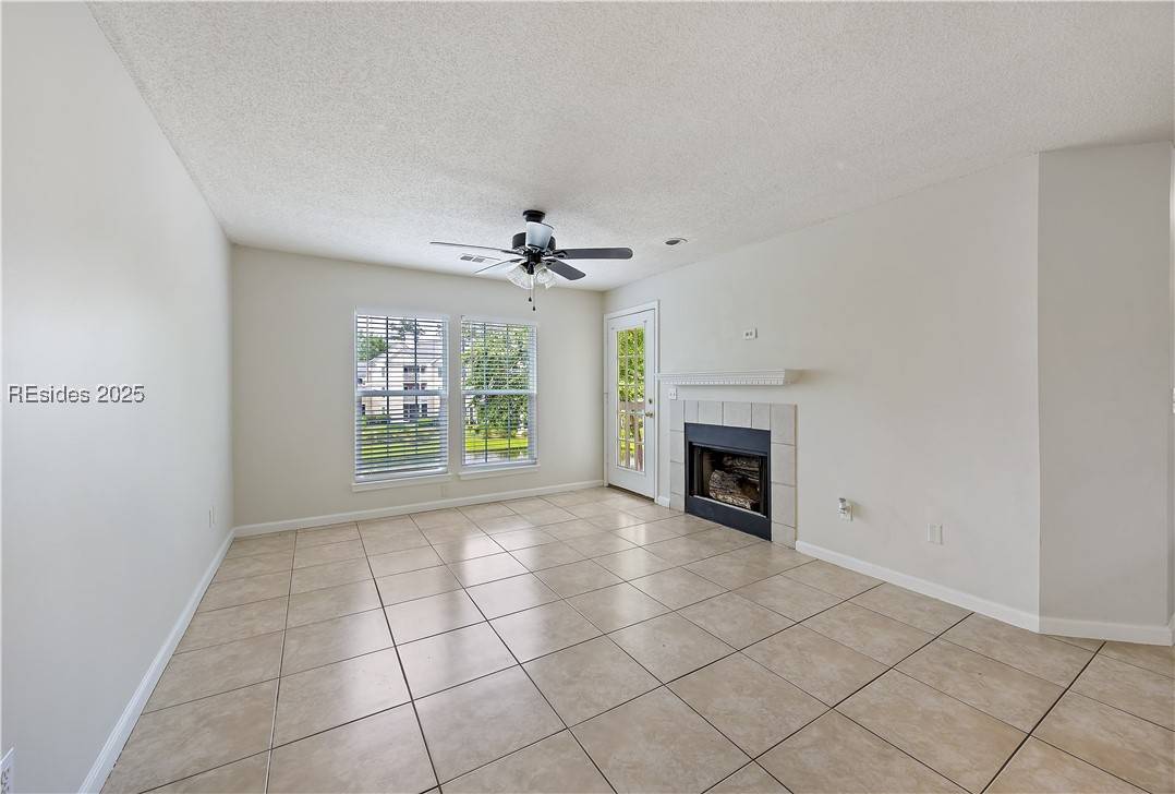 Bluffton, SC 29910,100 Kensington BLVD #408