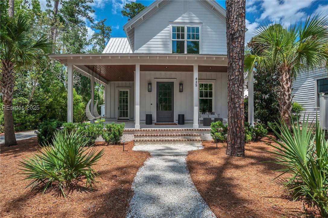 Bluffton, SC 29910,425 Corley ST