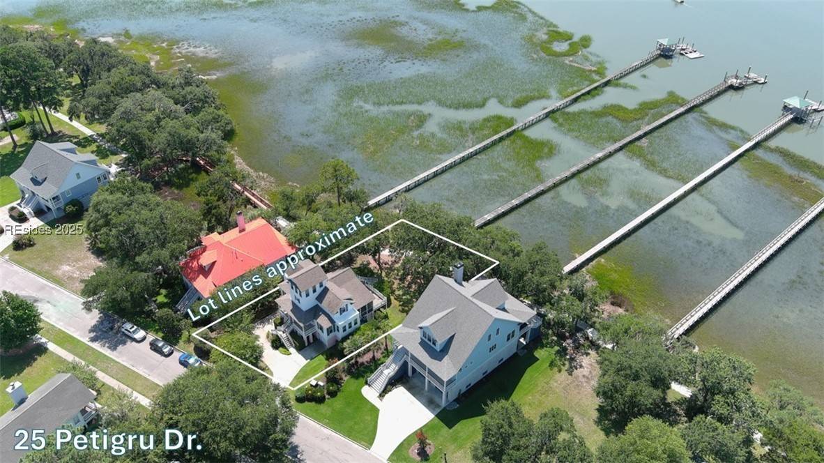 Beaufort, SC 29902,25 Petigru DR