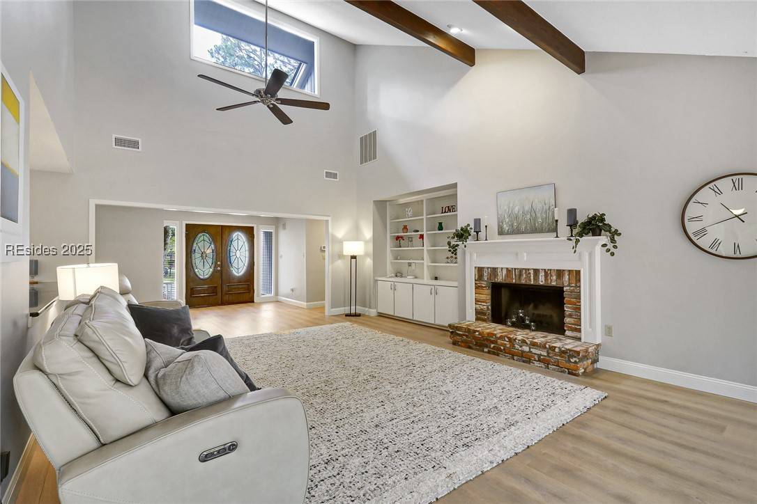 Hilton Head Island, SC 29926,22 Headlands DR