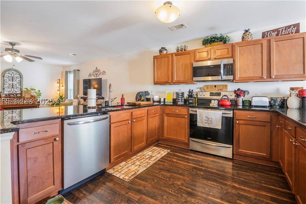 Bluffton, SC 29910,113 Pine Forest DR
