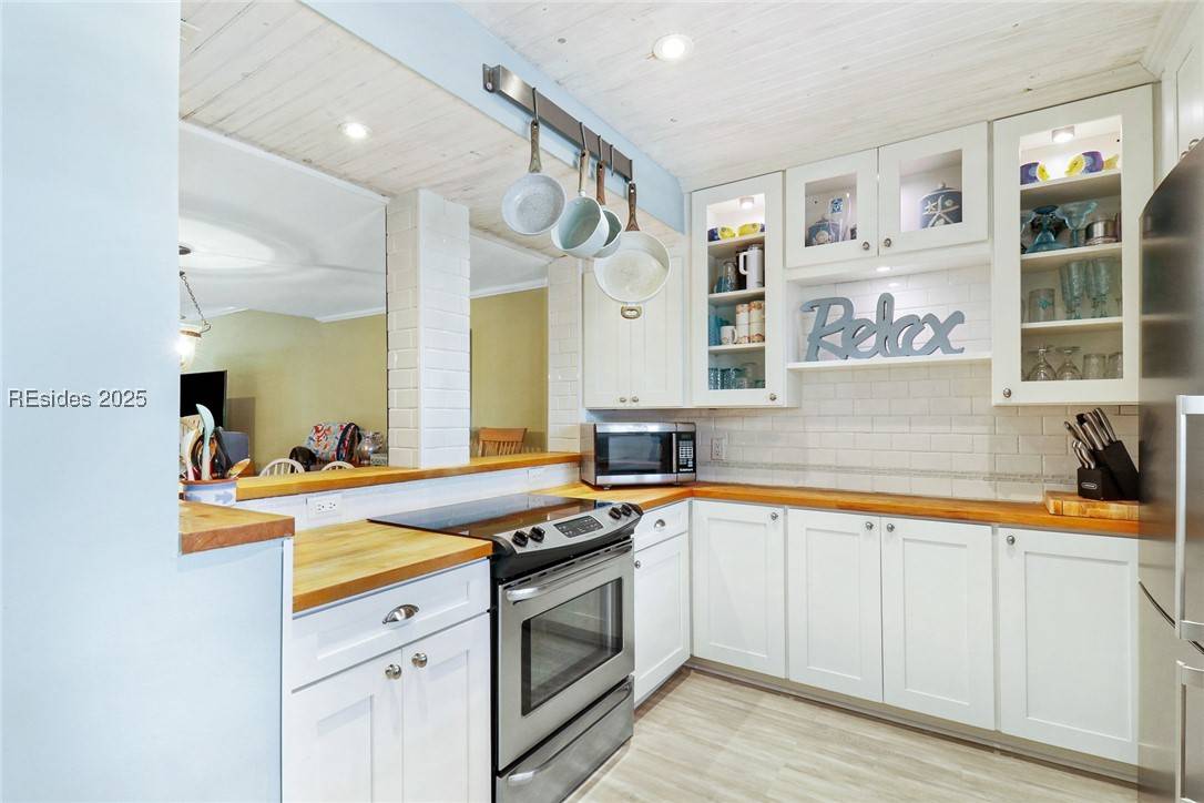 Hilton Head Island, SC 29928,43 Folly Field RD #51