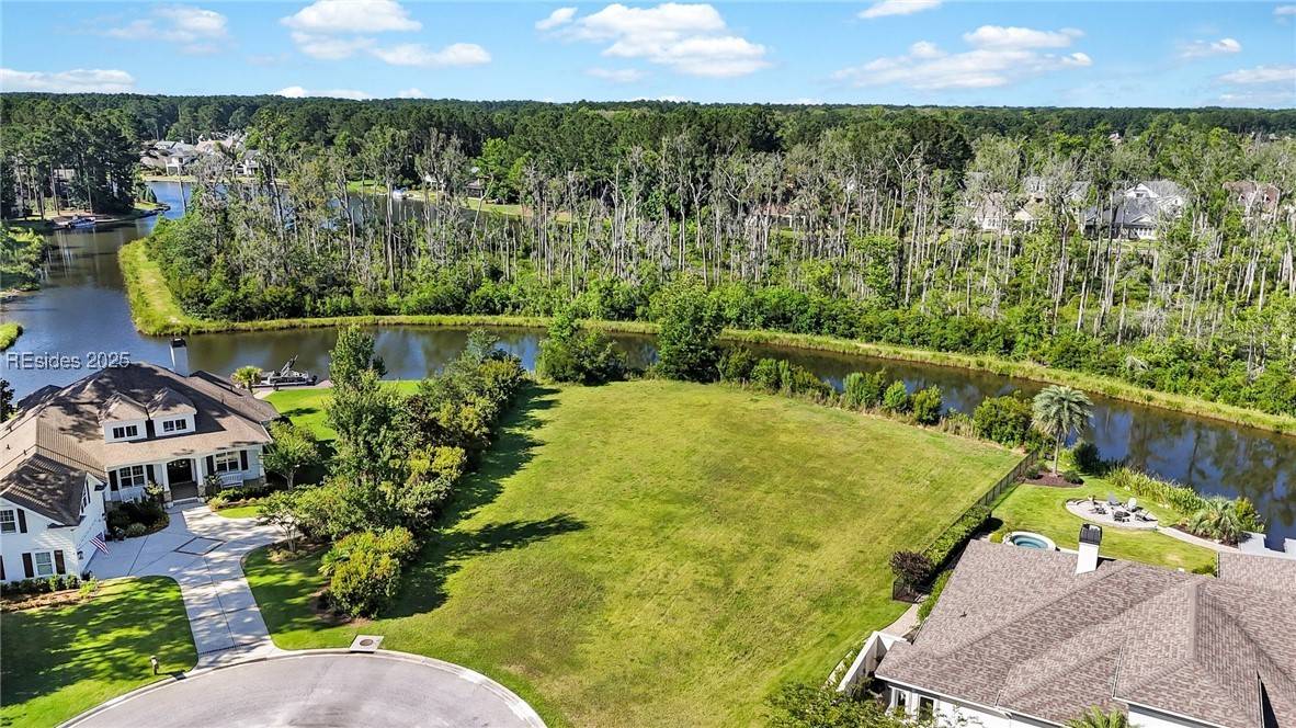 Bluffton, SC 29910,4 Fish Dancer CIR