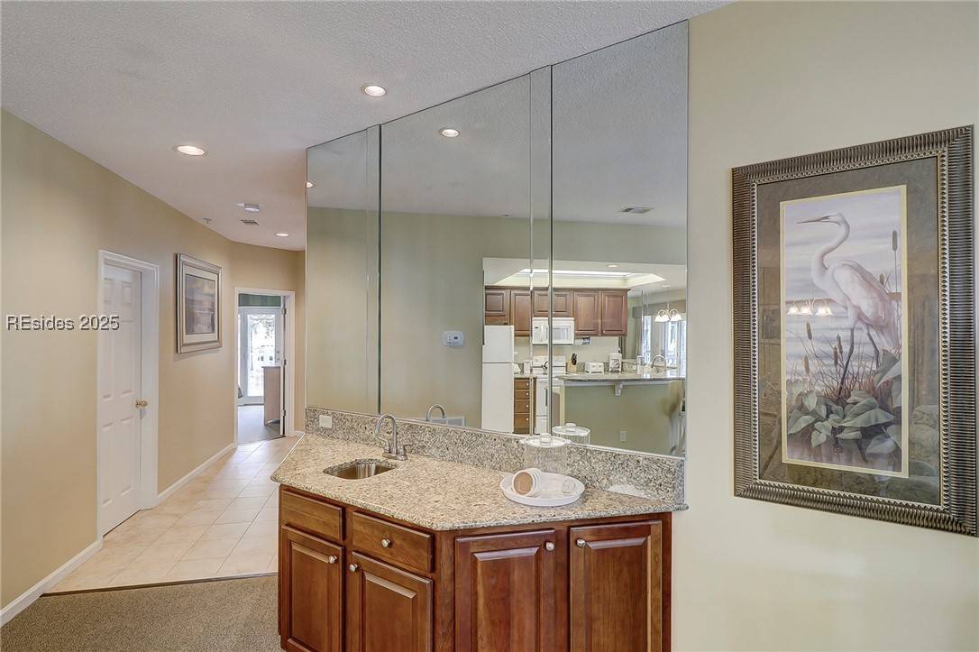 Hilton Head Island, SC 29928,14 Wimbledon CT #127-4