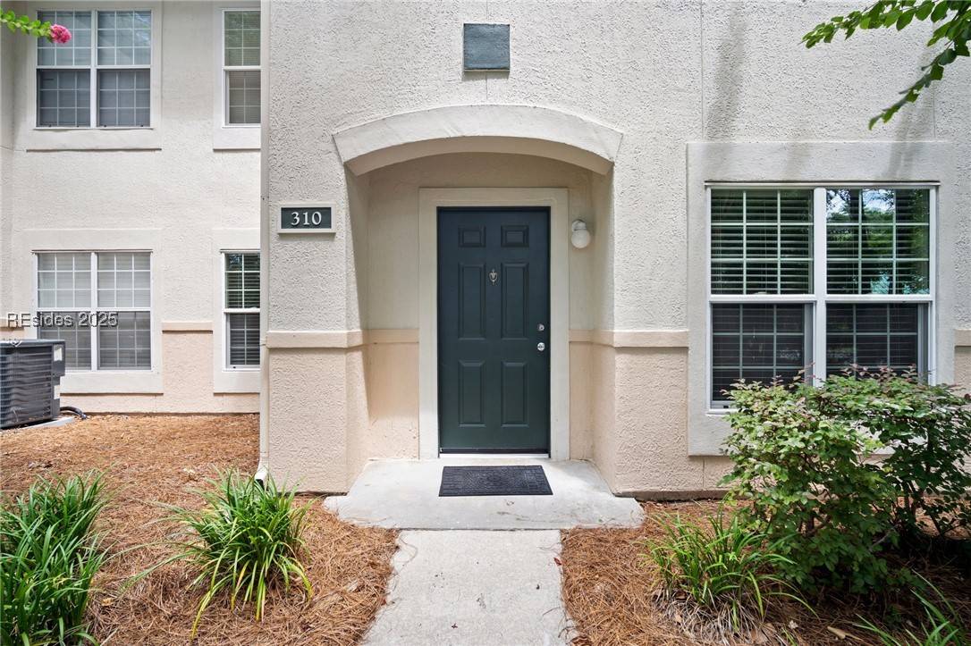 Bluffton, SC 29910,897 Fording Island RD #310