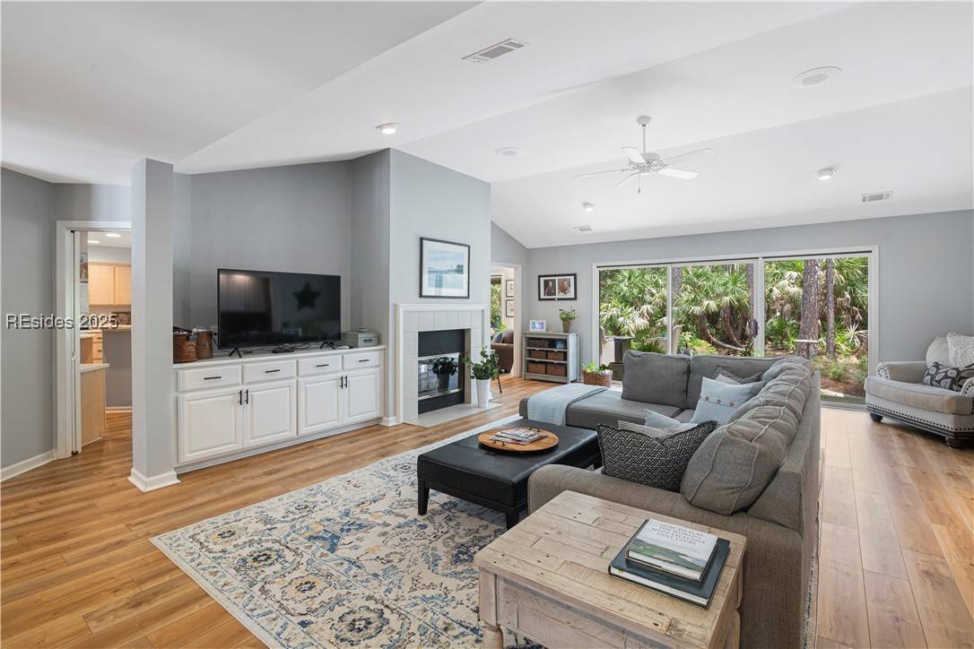 Hilton Head Island, SC 29926,4 Leatherwood CT
