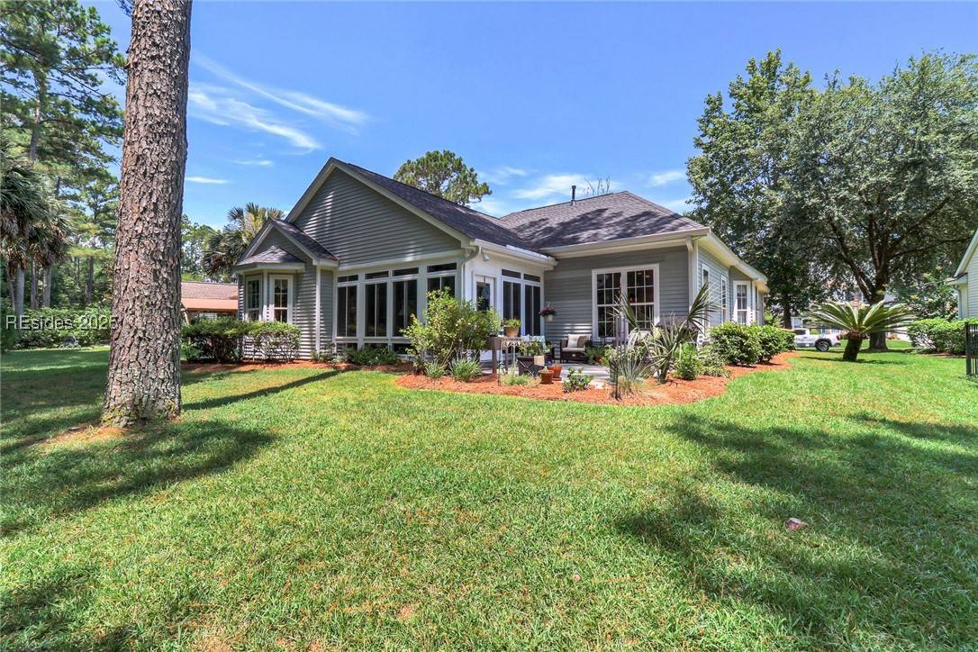 Bluffton, SC 29910,179 Pinecrest DR