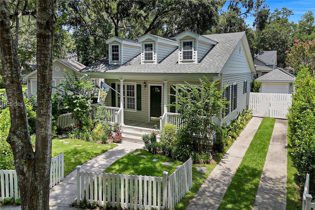 Bluffton, SC 29910,8 Loudon CT
