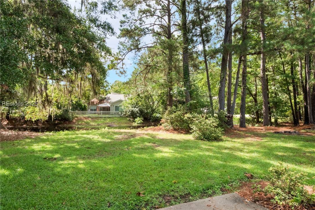 Bluffton, SC 29910,676 Farm Lake DR