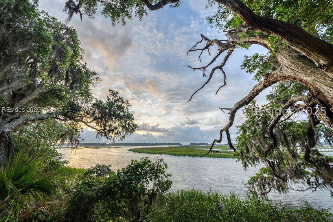 Bluffton, SC 29910,454 Corley ST