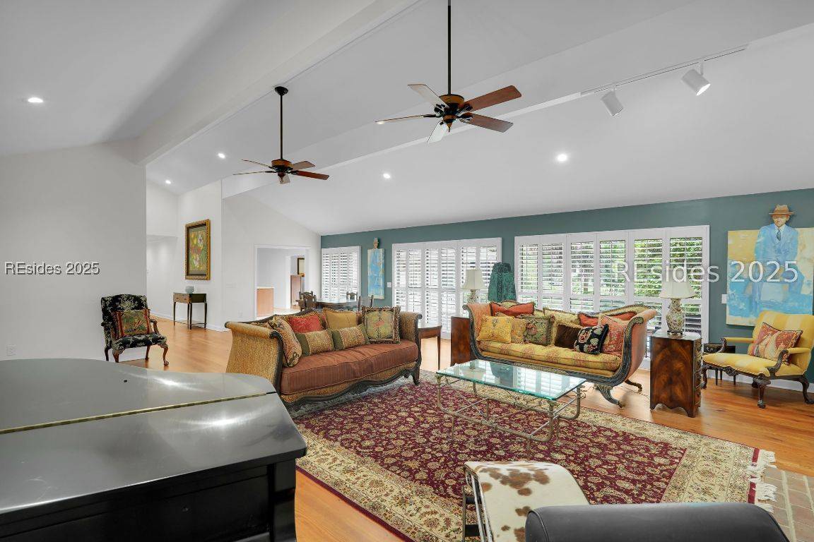 Hilton Head Island, SC 29928,6 Oakman Branch RD