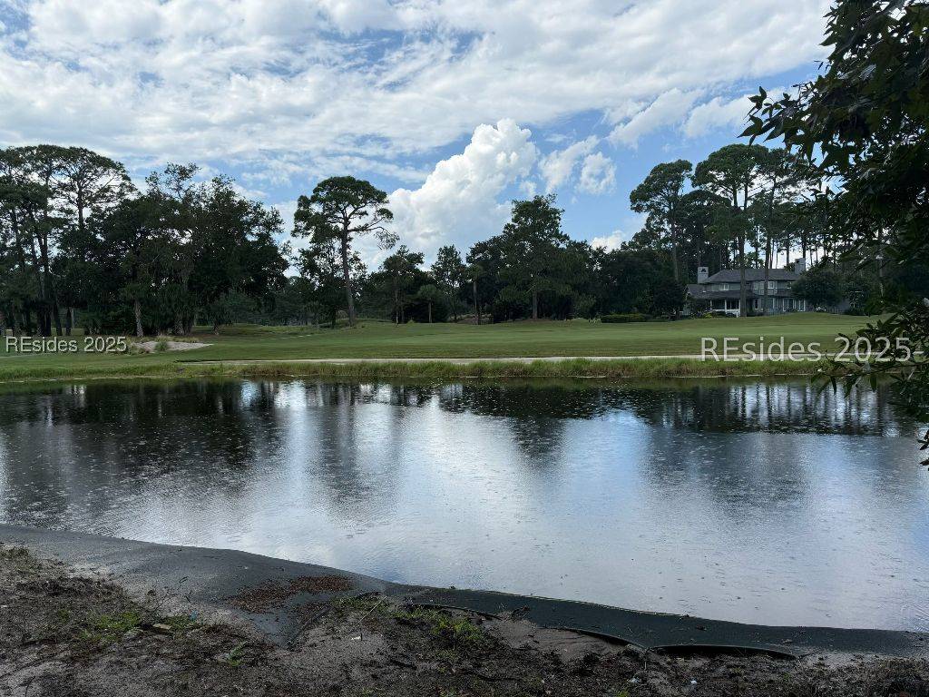 Hilton Head Island, SC 29928,14 Kings Tree RD