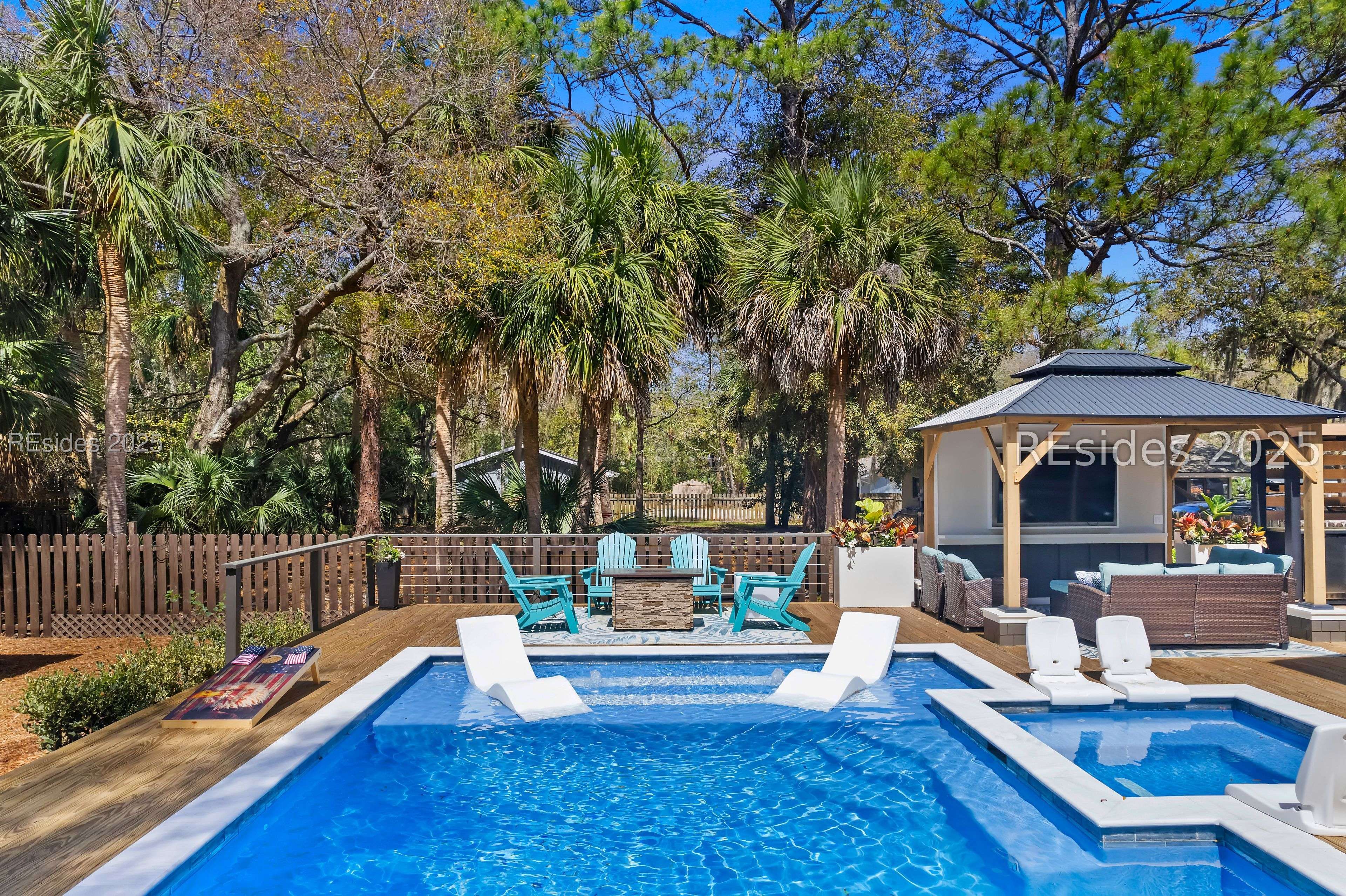 Hilton Head Island, SC 29928,1 Firethorn LN