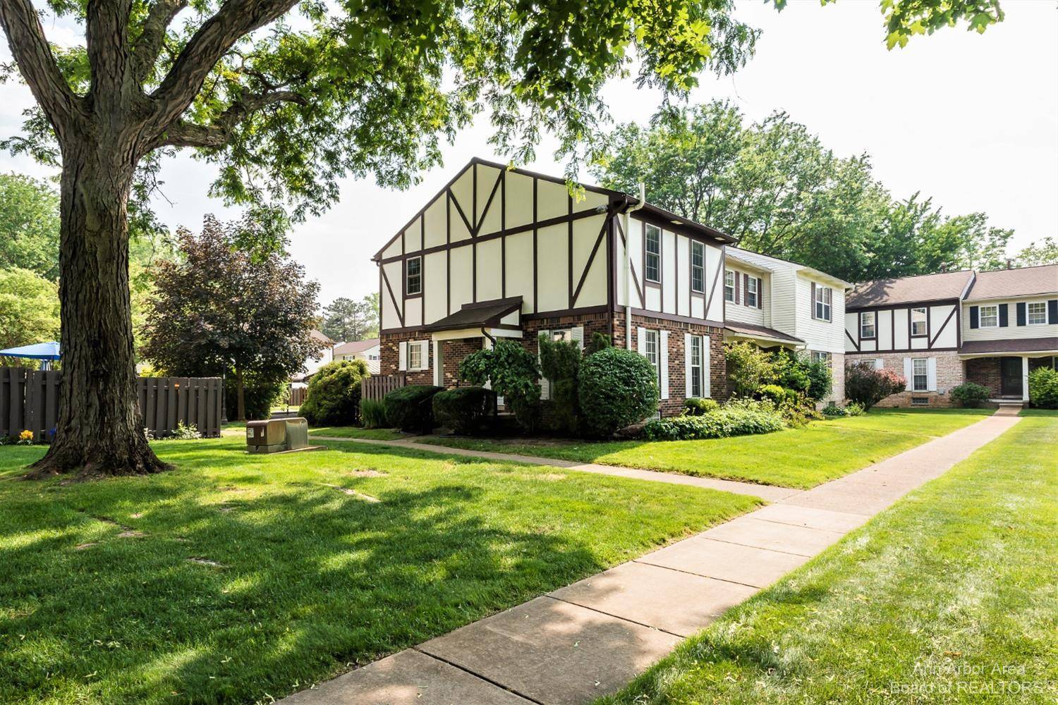 Ann Arbor, MI 48108,3294 Alpine Drive