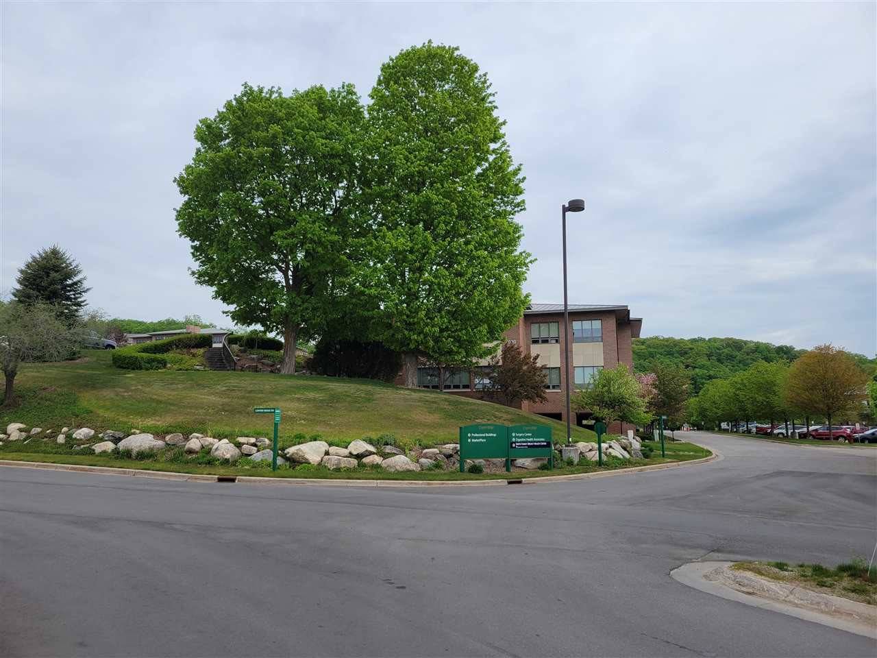 Traverse City, MI 49684,4020 Copper View