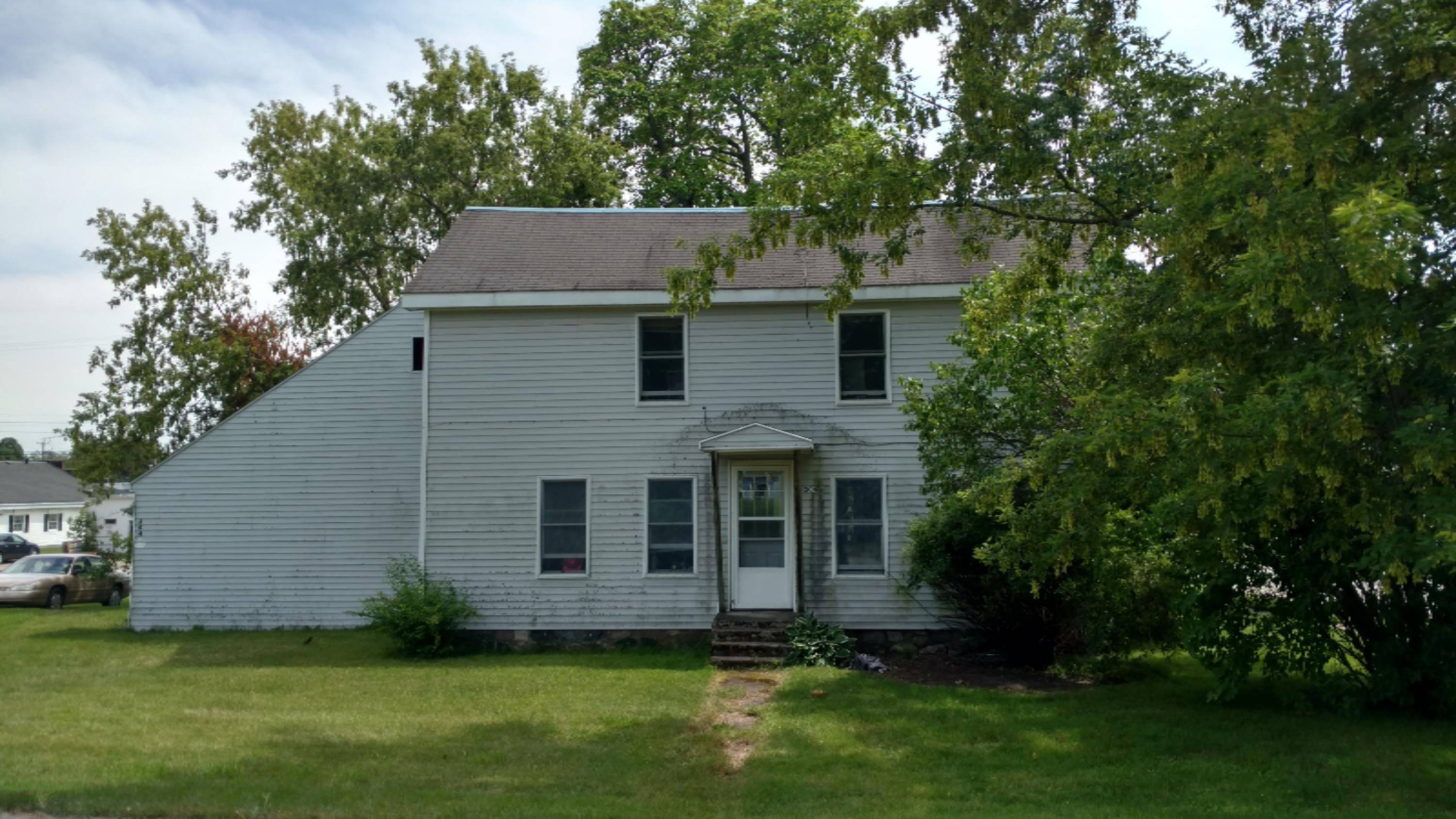 Edmore, MI 48829,304 E Home Street