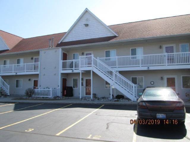 Pentwater, MI 49449,1 Lake Street #12