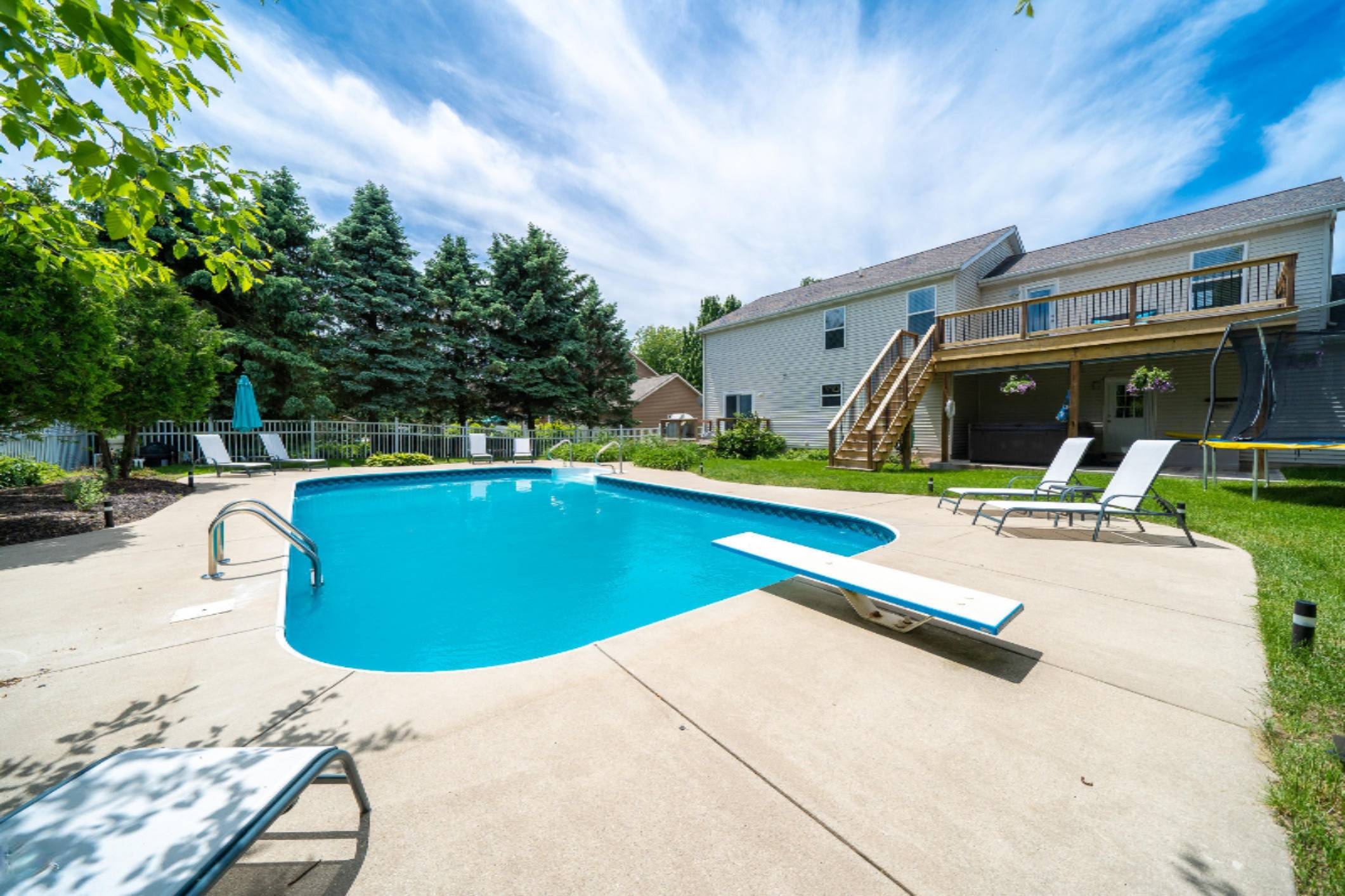 Hudsonville, MI 49426,7746 Hidden Lake Drive