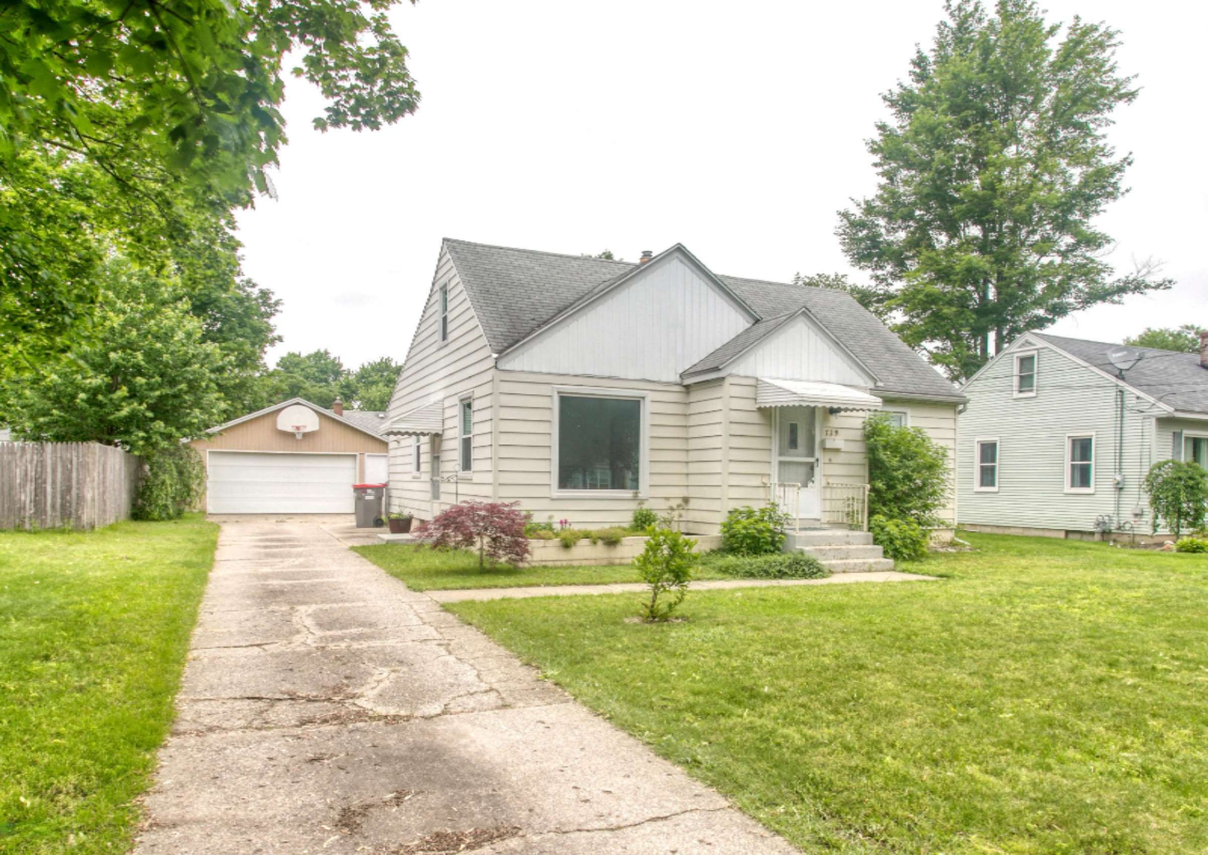 Wyoming, MI 49509,729 Den Hertog SW Street