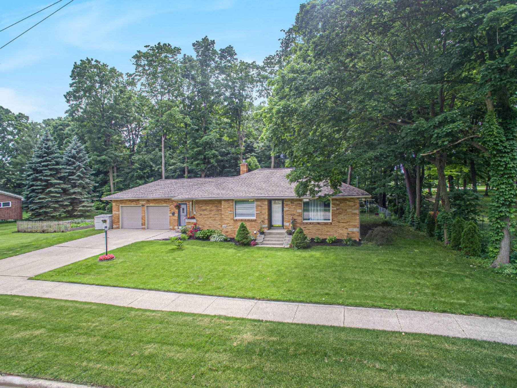 Hudsonville, MI 49426,5393 Green Avenue