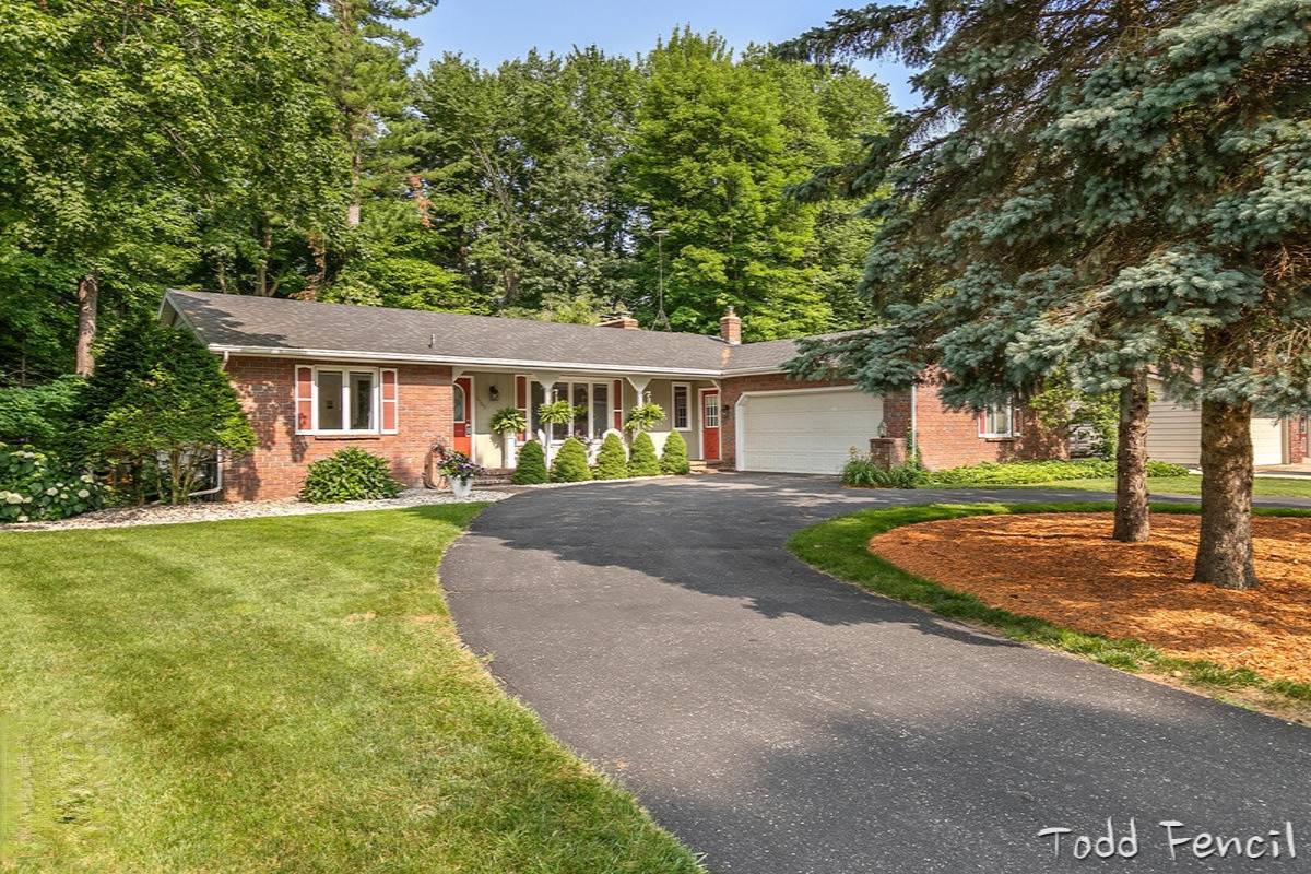 Hudsonville, MI 49426,6905 Pinebrook Drive