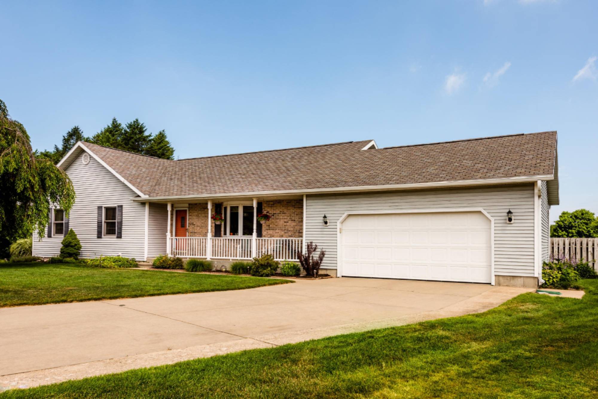 St. Joseph, MI 49085,1483 Country Knoll Place