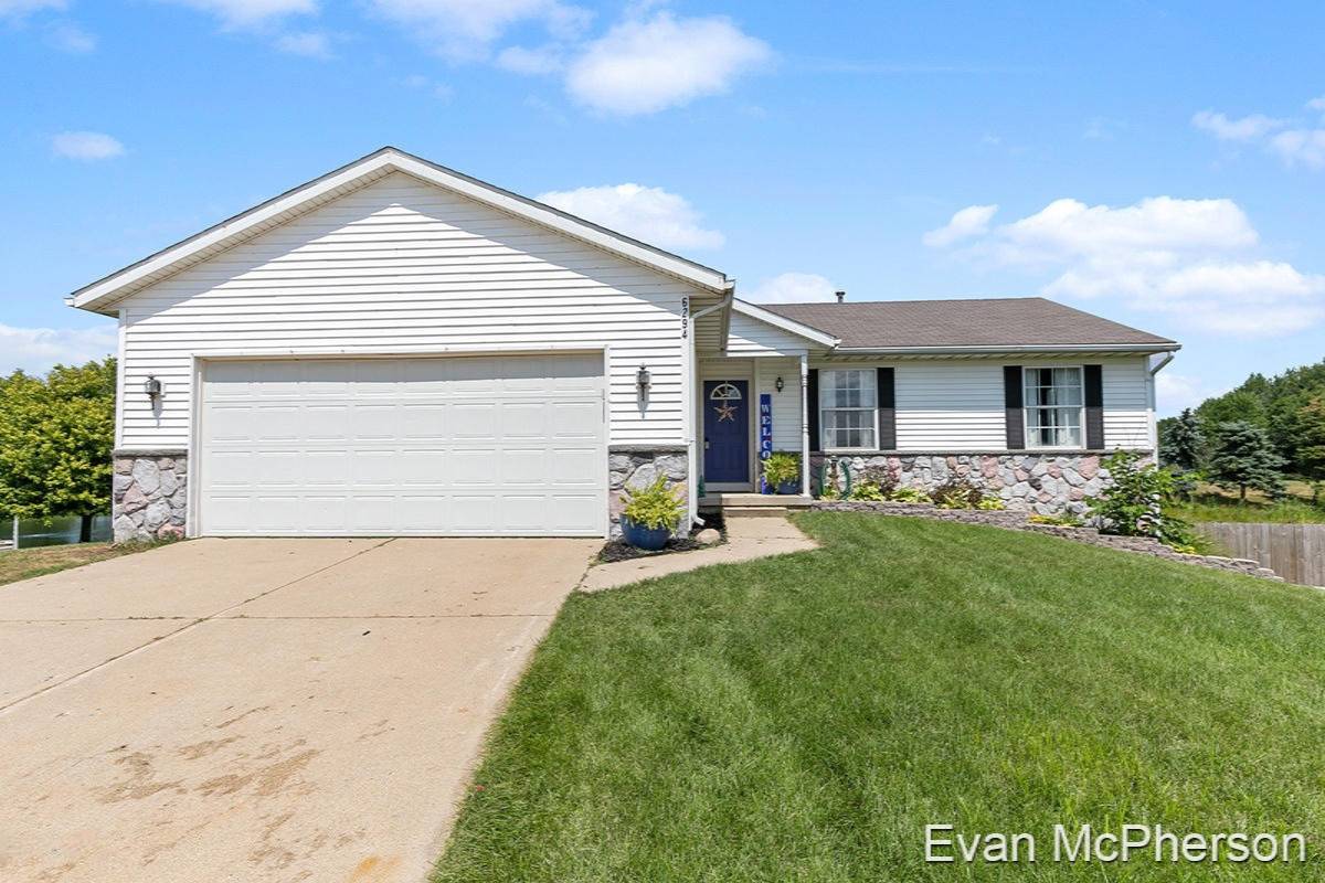 Hudsonville, MI 49426,6294 Spencer Court Court