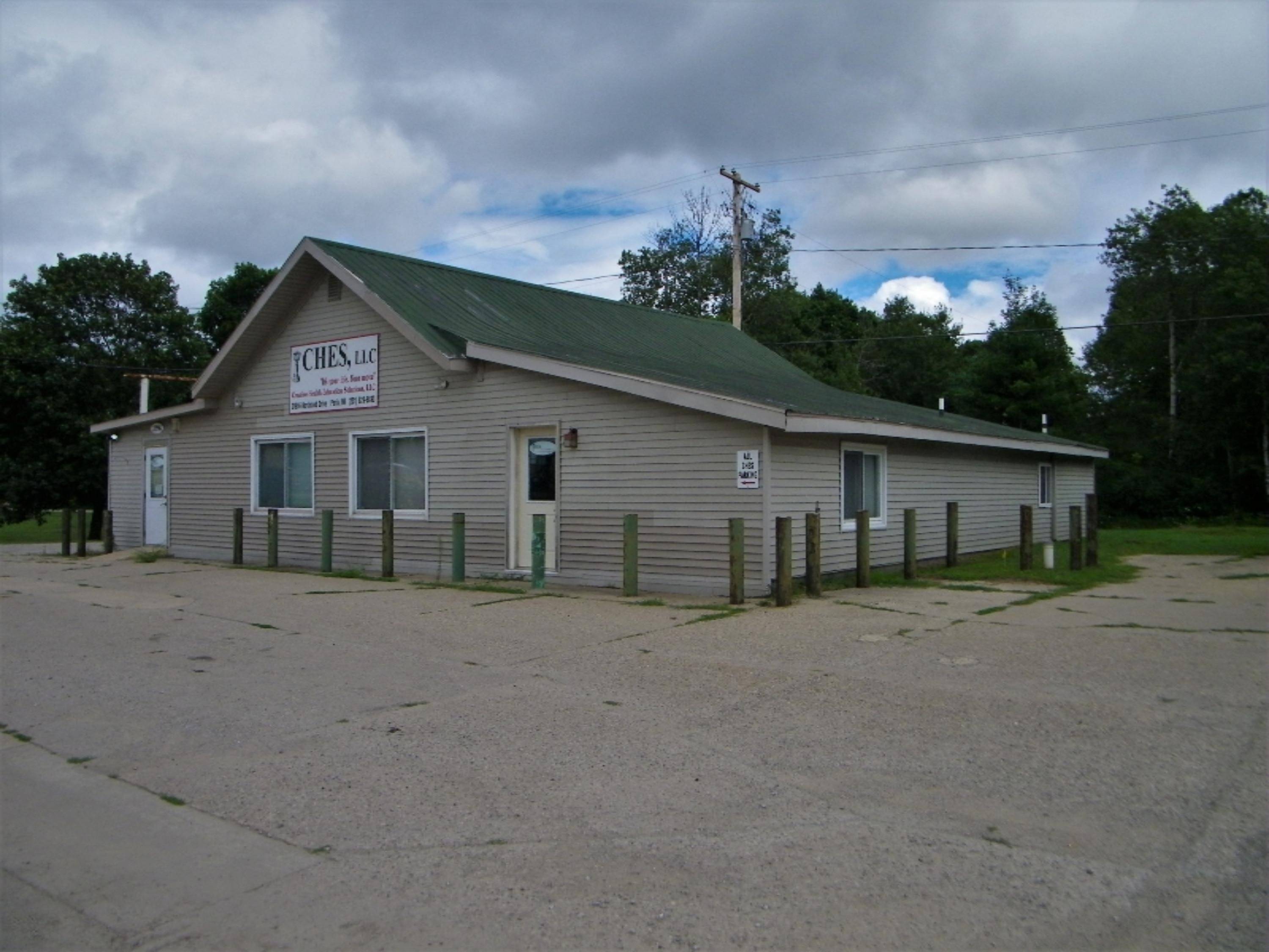 Paris, MI 49338,21996 Northland Drive