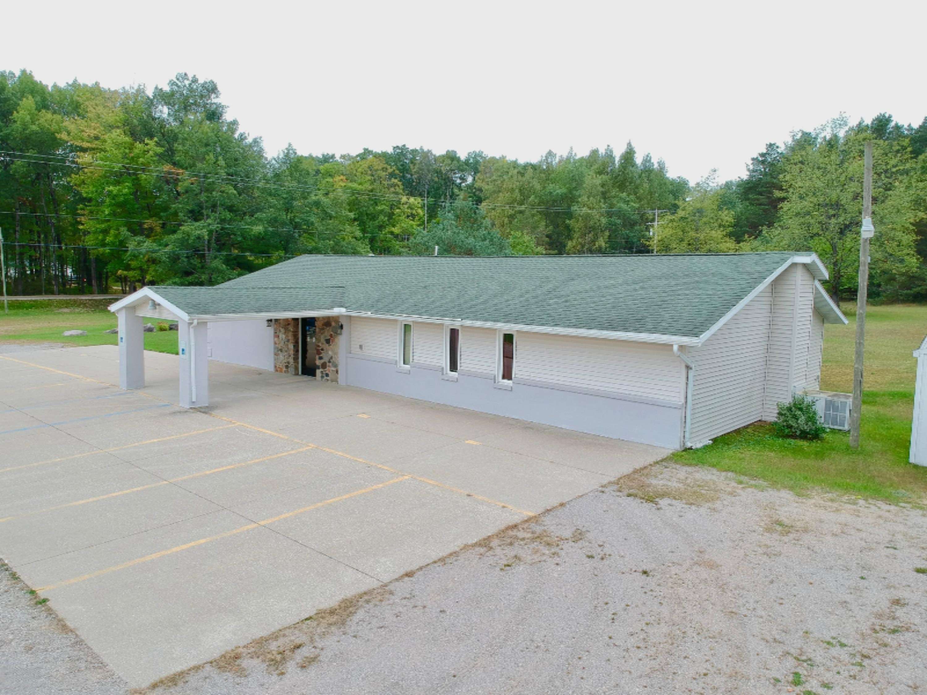 Harrison, MI 48625,951 E Clarence Road