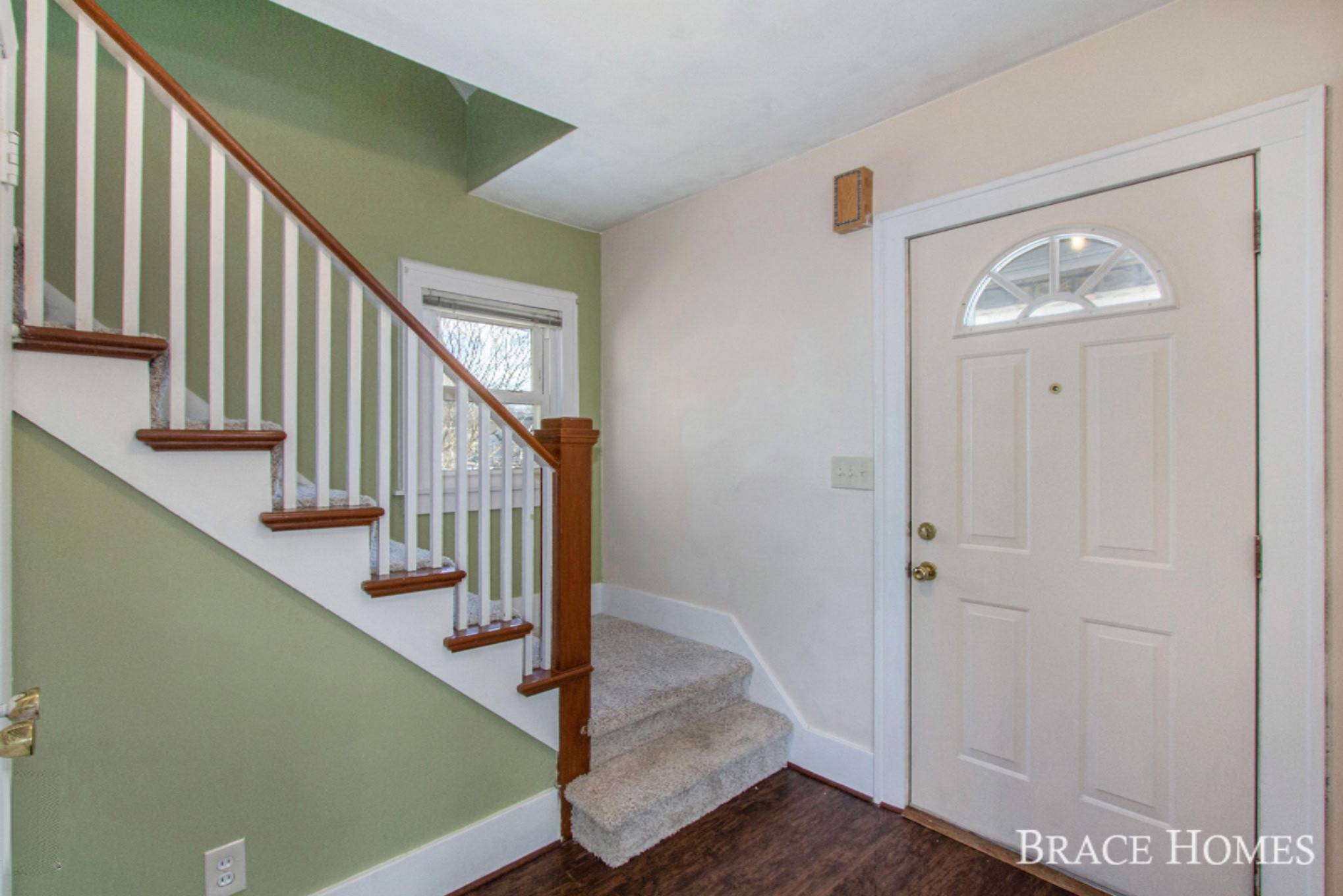 Grand Rapids, MI 49505,917 Arlington NE Street