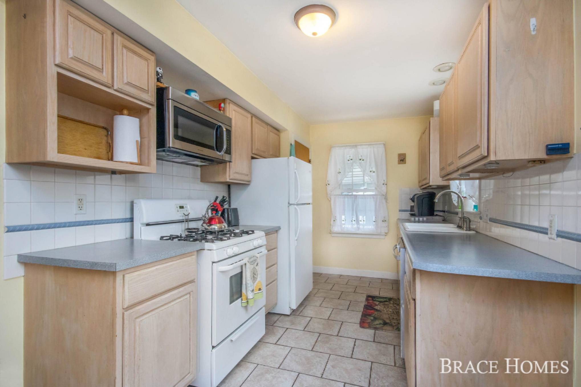 Grand Rapids, MI 49507,1034 Ardmore SE Street