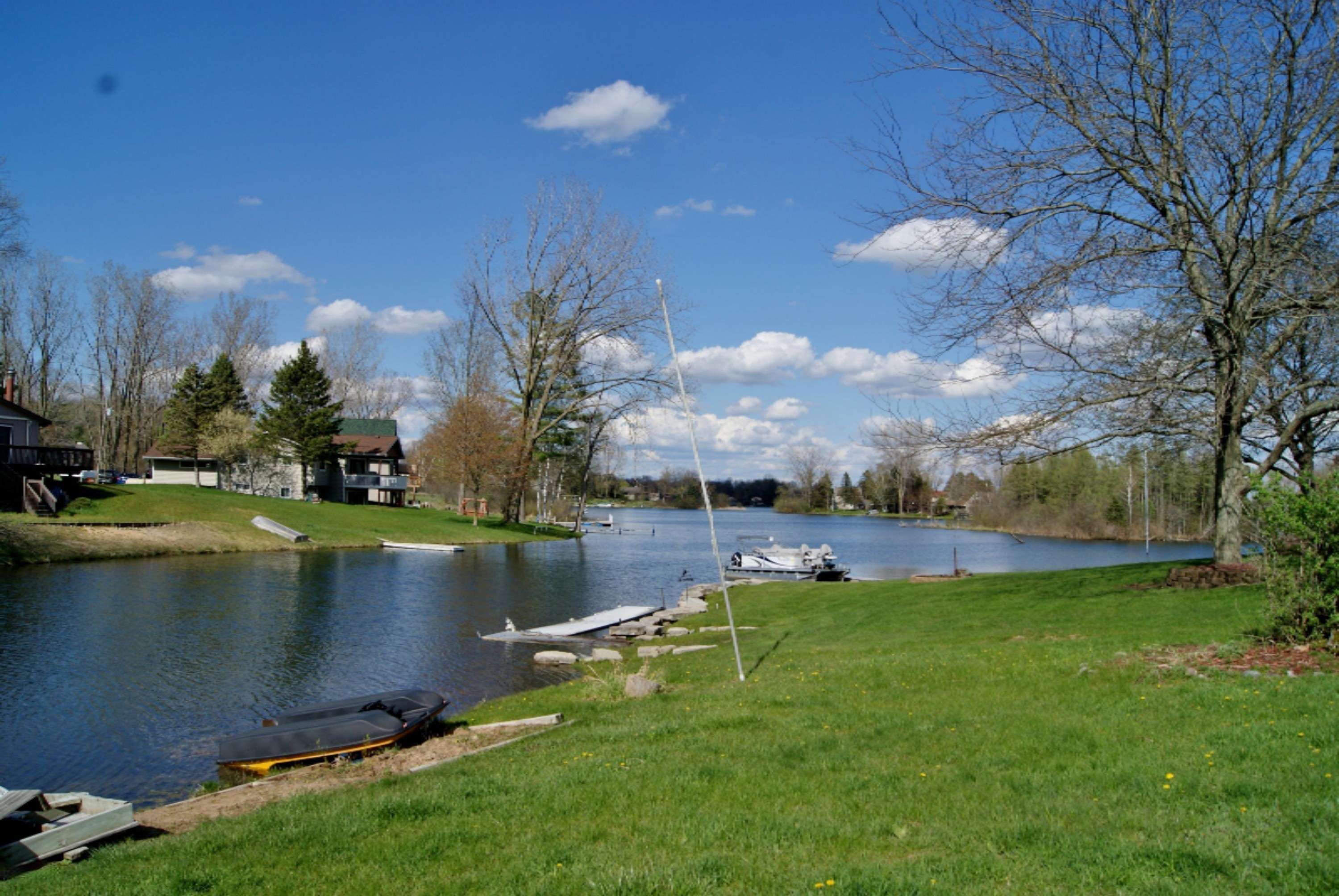 Canadian Lakes, MI 49346,11450 N Lookout Ridge