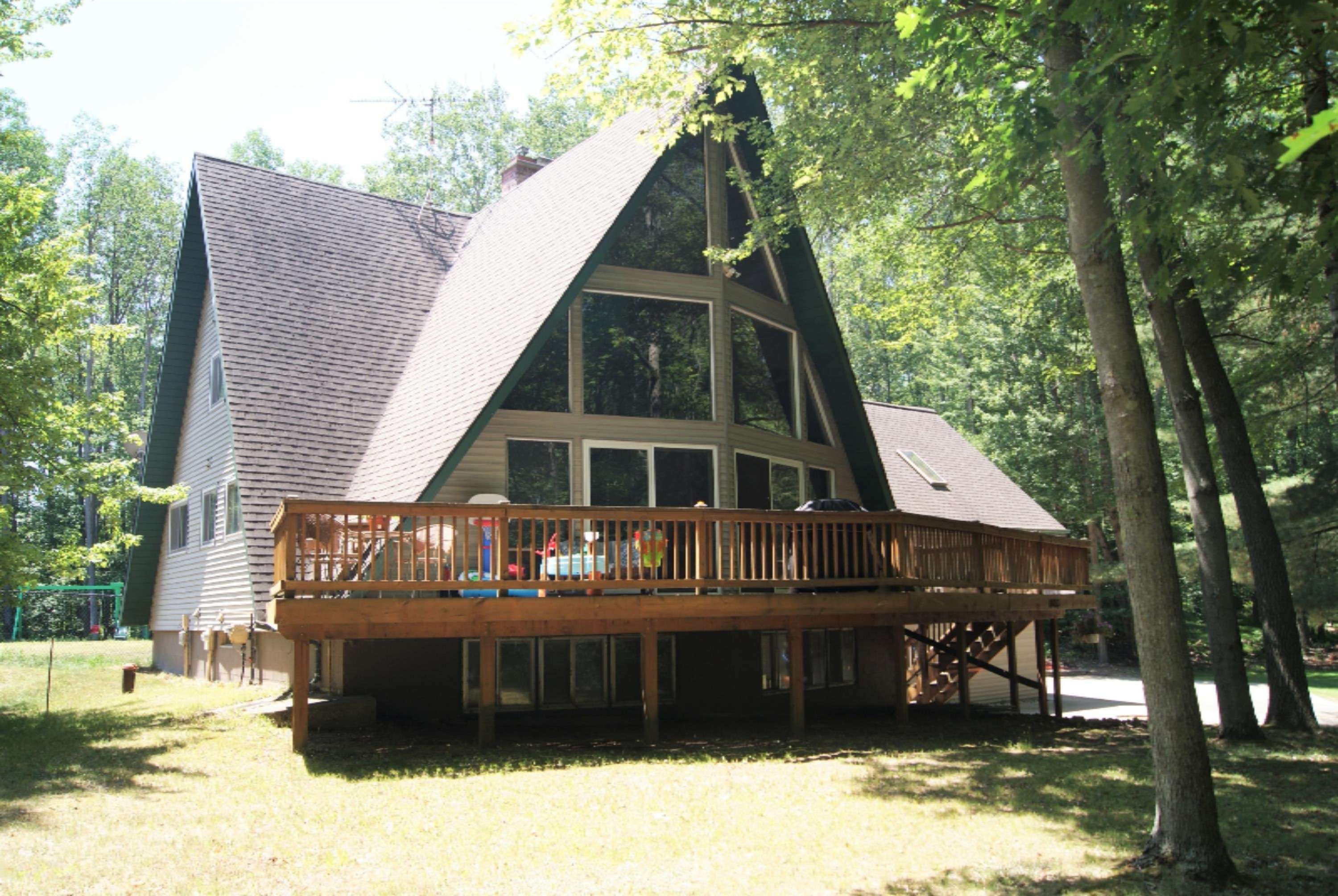 Canadian Lakes, MI 49346,10853 Shawnee Trail