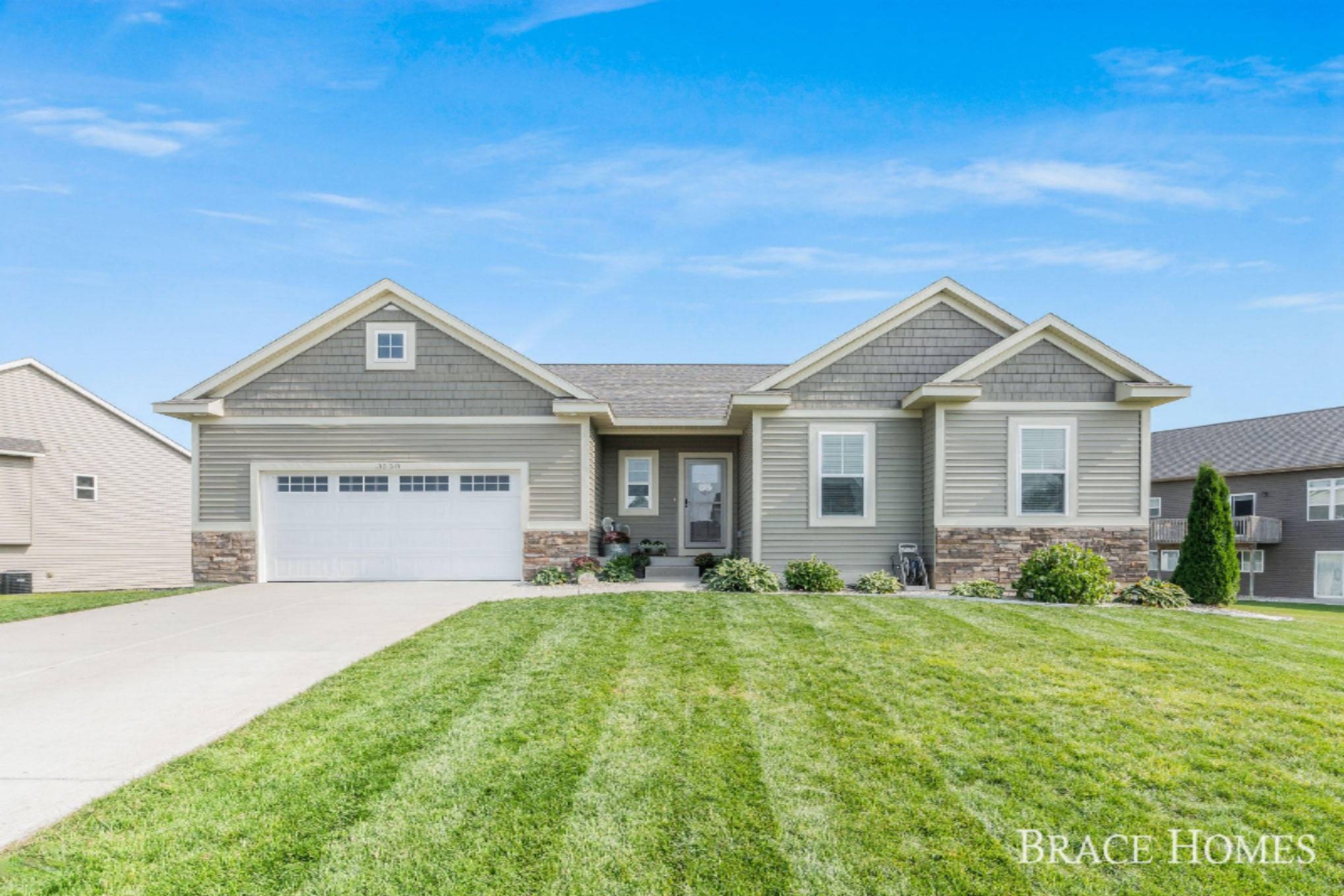 Hudsonville, MI 49426,3558 Stephanie Drive