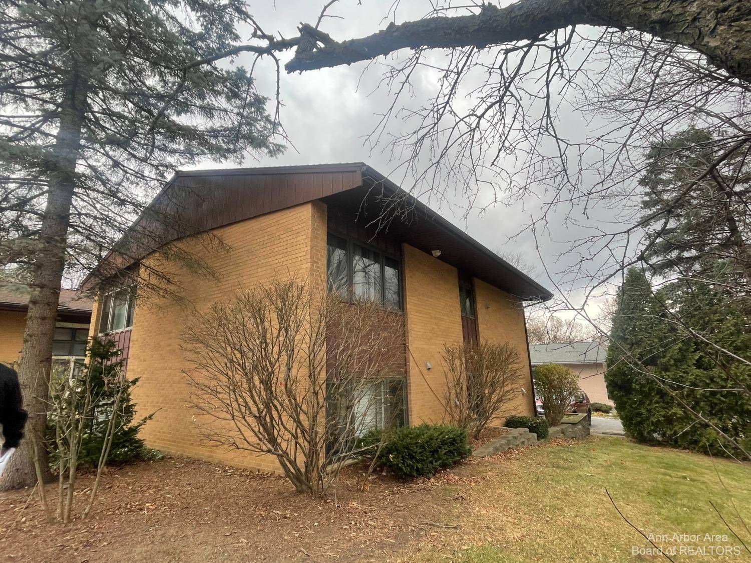 Ann Arbor, MI 48103,1540 Siller Terrace