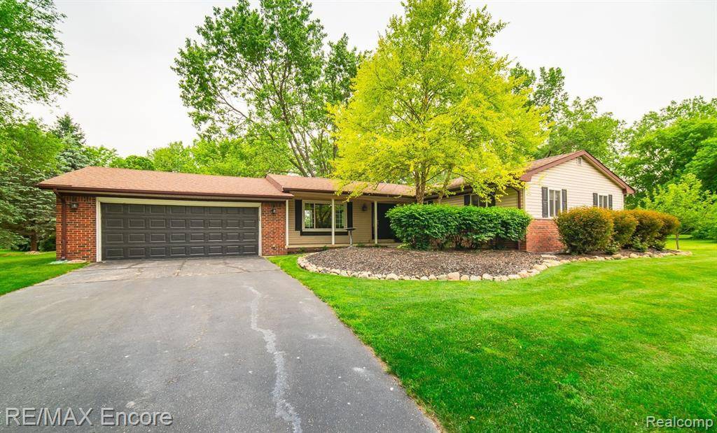 Clarkston, MI 48348,8300 HOLCOMB Road