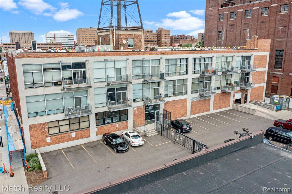 Detroit, MI 48201,55 W CANFIELD Street