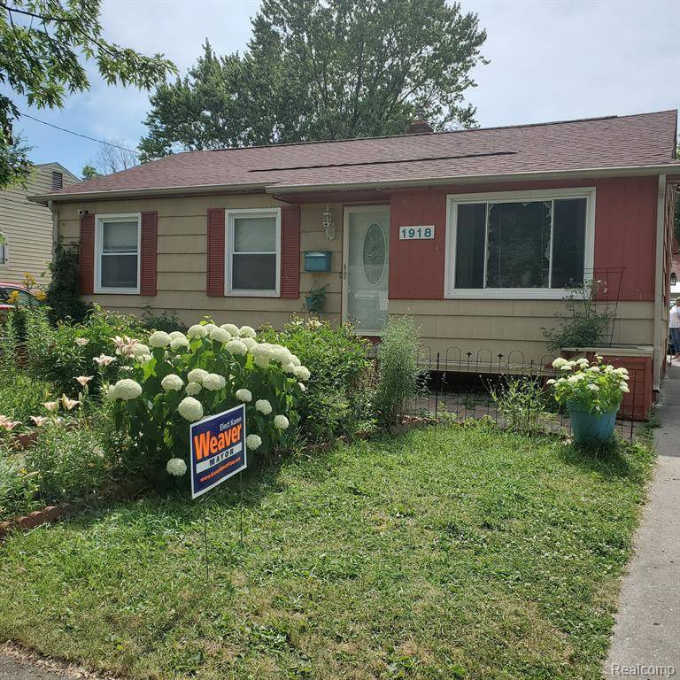 Flint, MI 48503,1918 BARKS Street