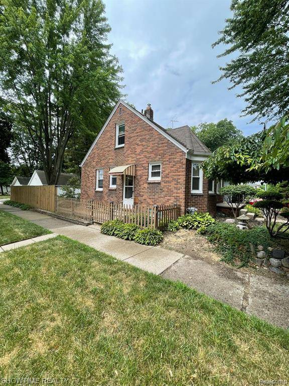 Mount Clemens, MI 48043,81 HIGH Street