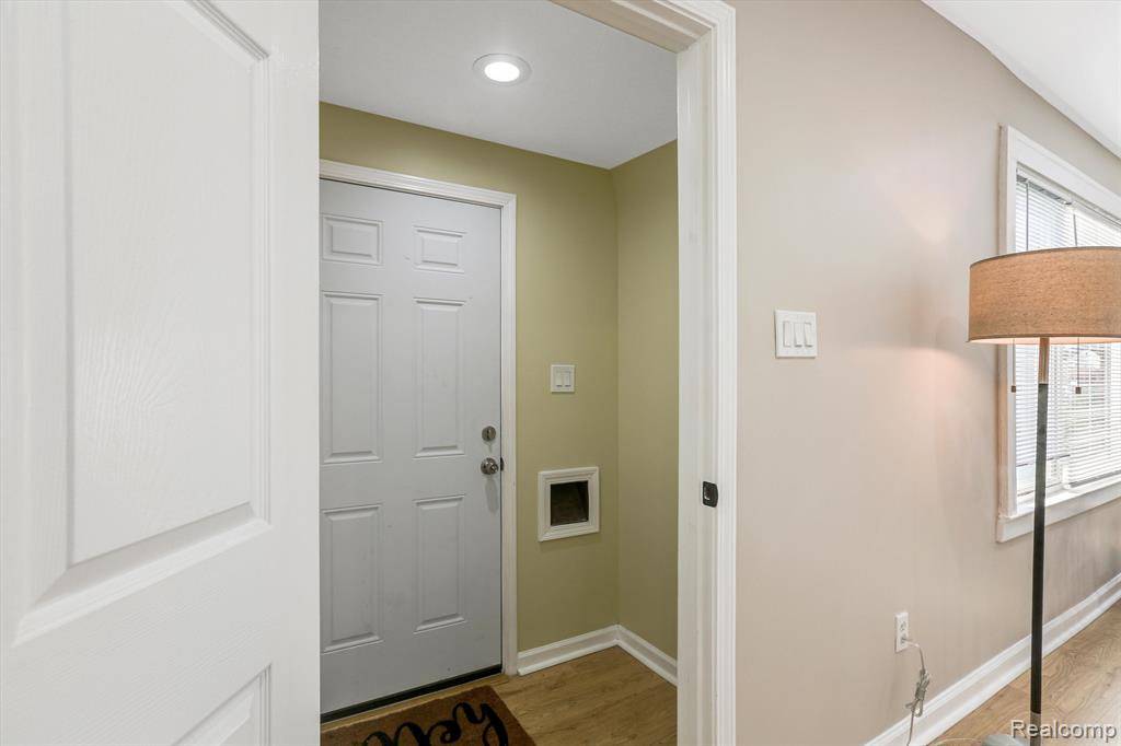 Detroit, MI 48238,15852 WISCONSIN Street