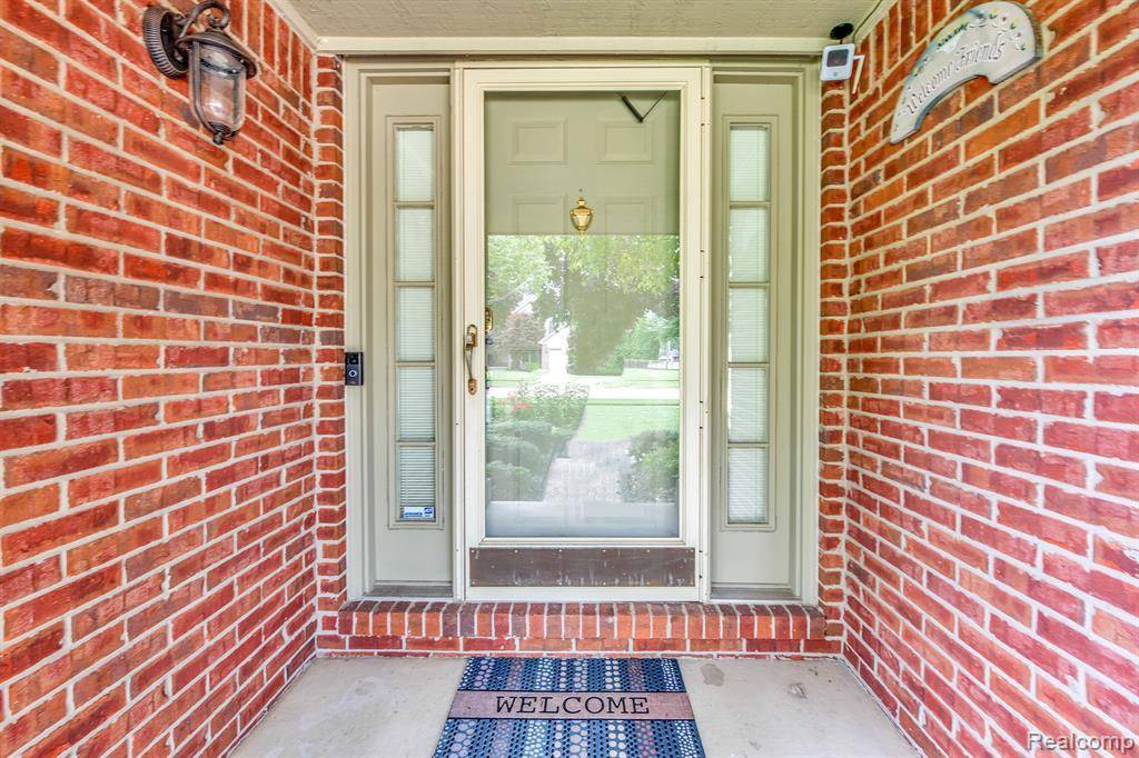 Sterling Heights, MI 48312,34444 HEARTSWORTH Lane