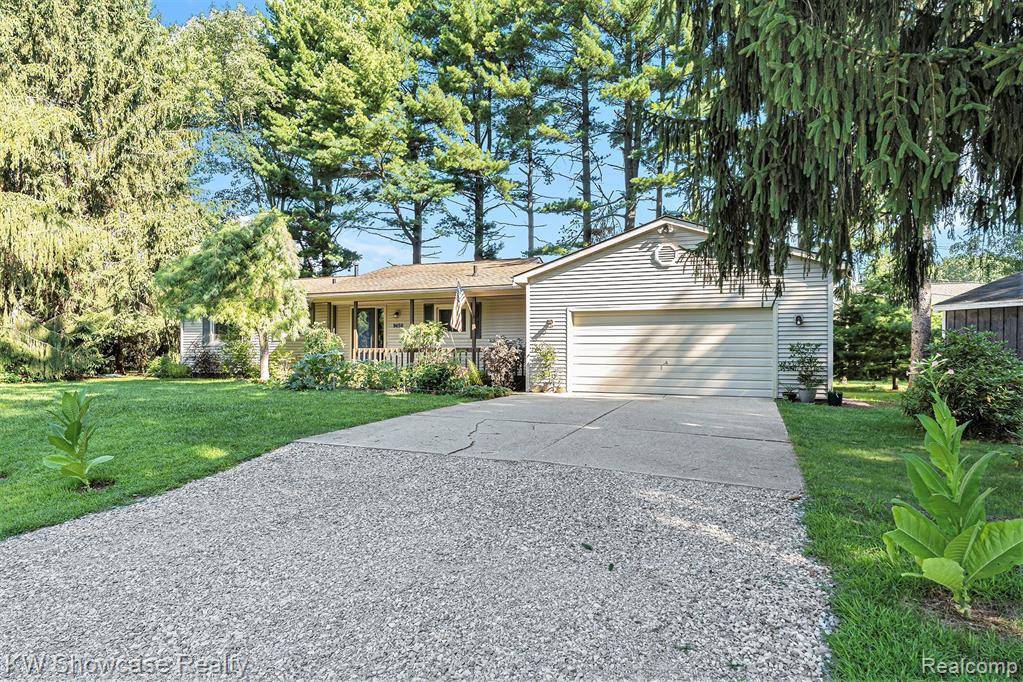 Commerce Twp, MI 48390,9450 NEWTON