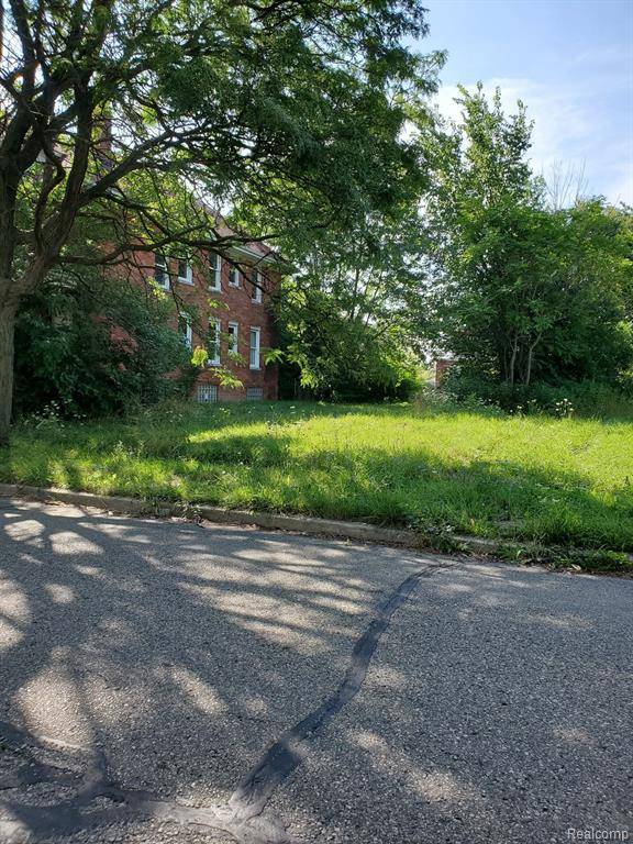 Grosse Pointe Farms, MI 48236,314 MOUNT VERNON Avenue