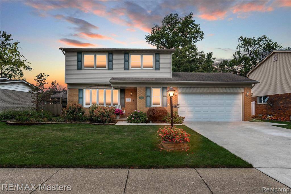 Woodhaven, MI 48183,21428 DANBURY Street