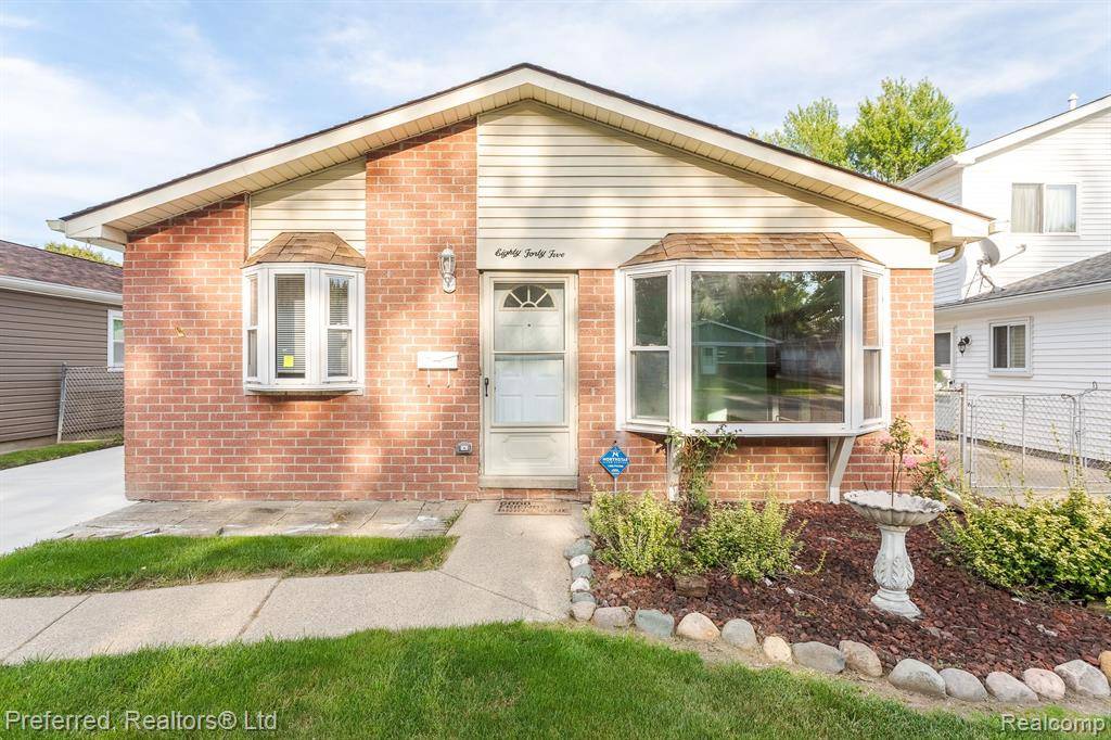 Taylor, MI 48180,8045 SYRACUSE Street