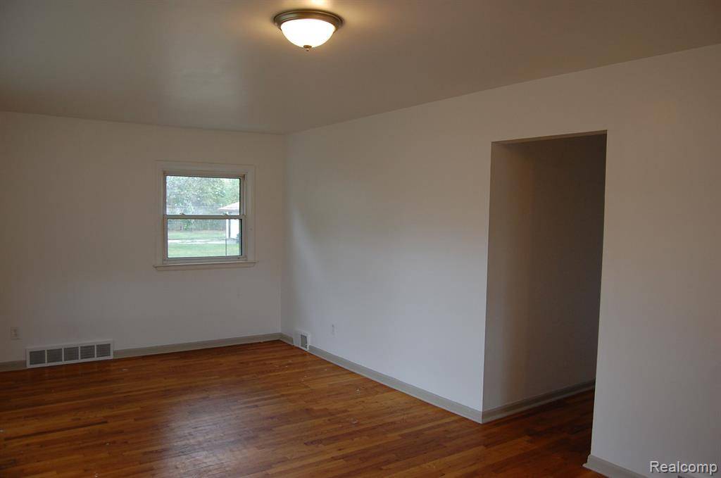 Ecorse, MI 48229,4277 10TH Street