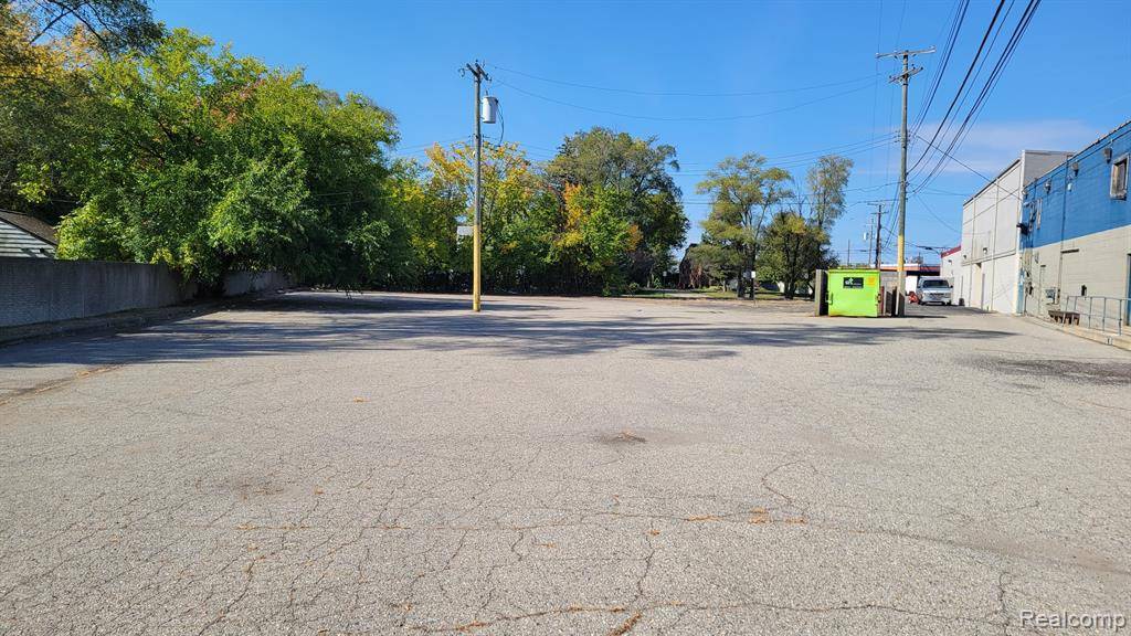 Livonia, MI 48152,27531 GRAND RIVER Street