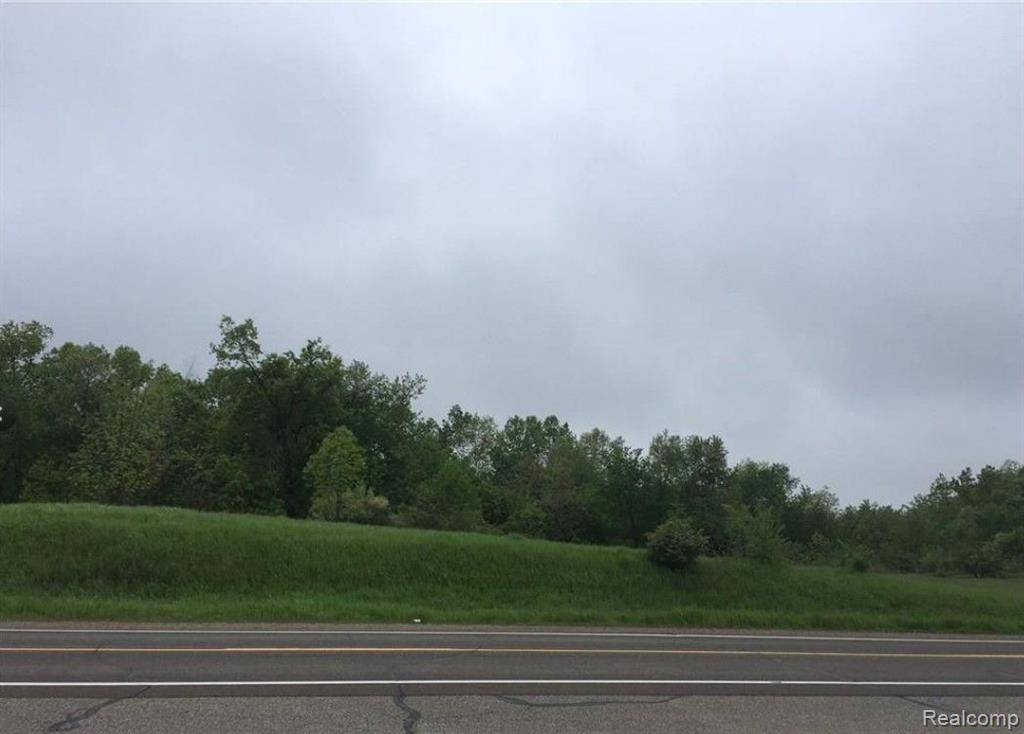 Columbiaville, MI 48421,000 N LAPEER Road