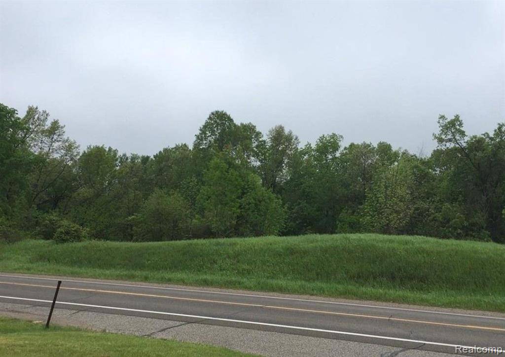Columbiaville, MI 48421,000 N LAPEER Road