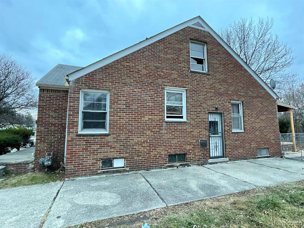 Detroit, MI 48205,16070 E STATE FAIR Street